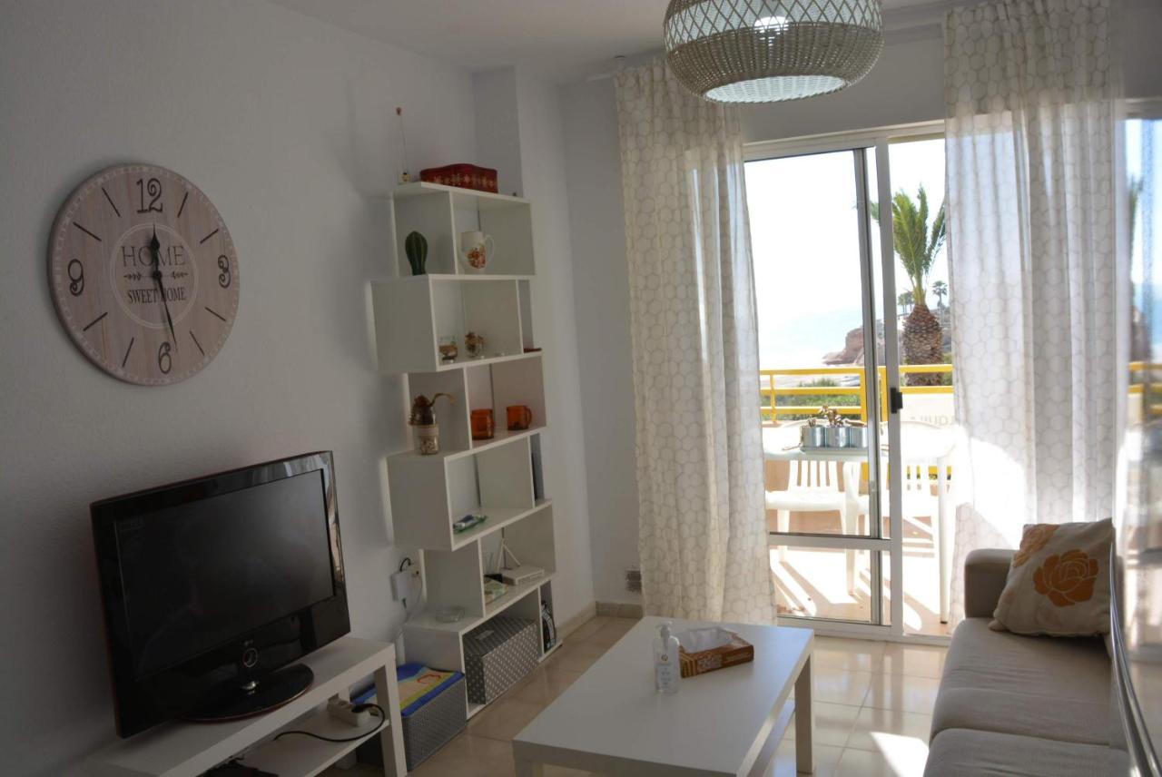 Apartamento Del Nino Campoamor Luaran gambar