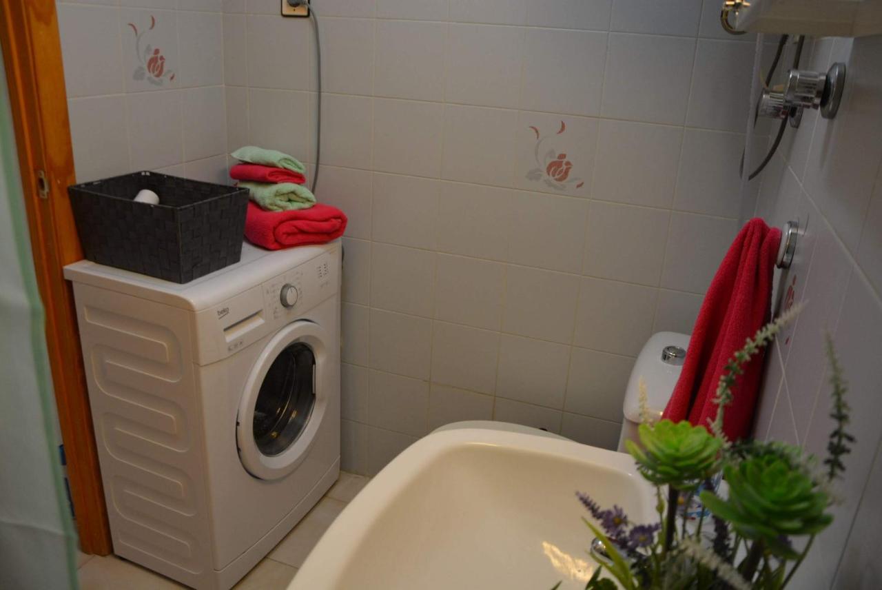 Apartamento Del Nino Campoamor Luaran gambar