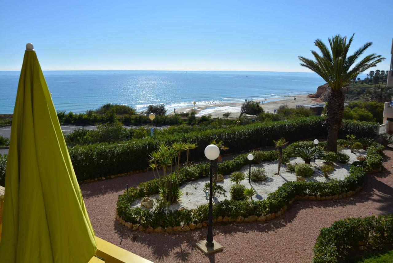 Apartamento Del Nino Campoamor Luaran gambar